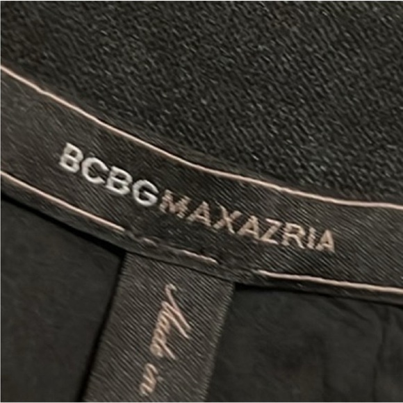 BCBG Mermaid Style Skirt with Lace, Zip Black/White, Size 6 - Picture 5 of 9